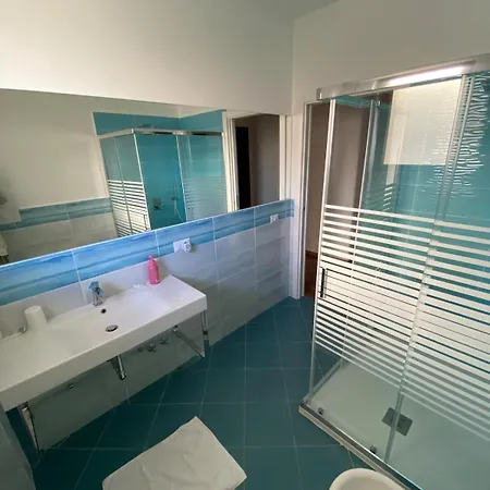 Dea 3br 2 Baths Center